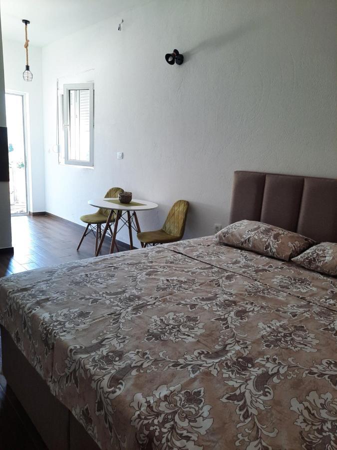 Apartments Kingfisher Virpazar Exterior foto