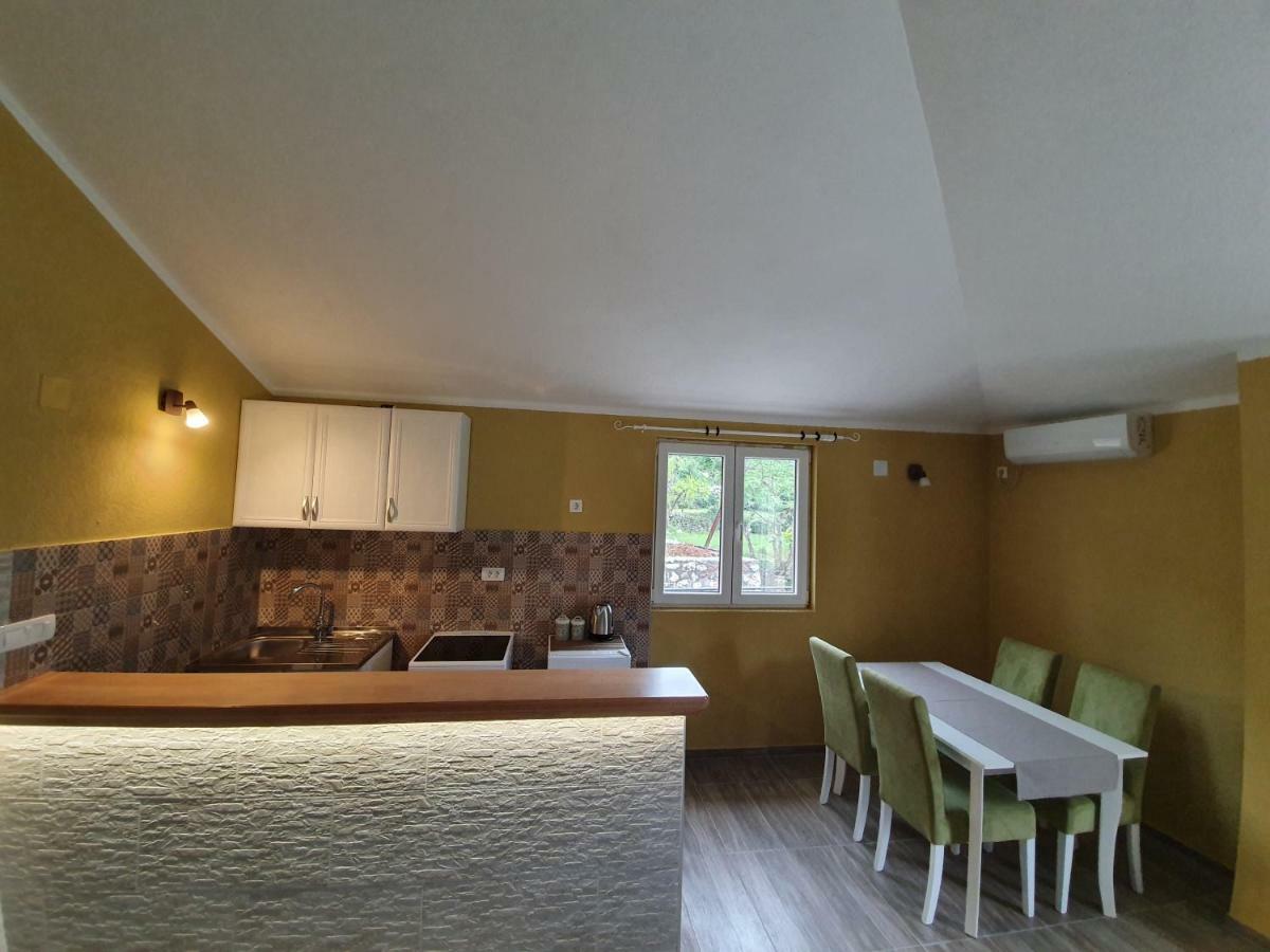Apartments Kingfisher Virpazar Exterior foto